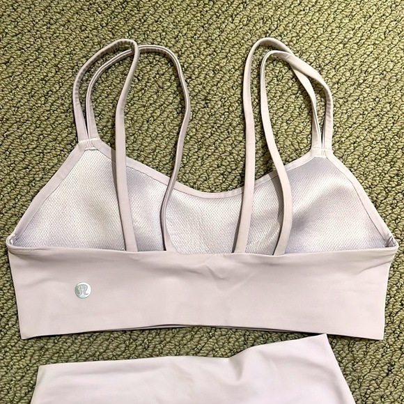 lululemon SET wunder under lavender leggings and cloud bra - Picture 6 of 9